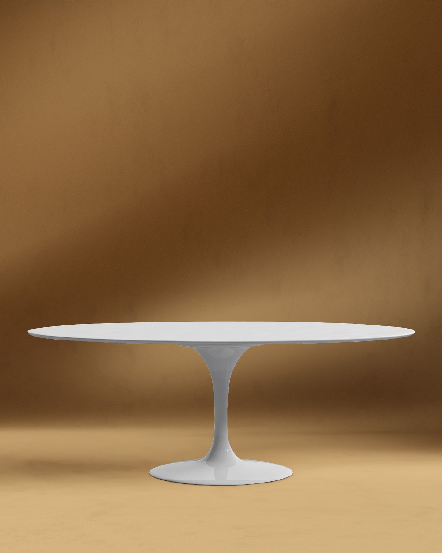 Tulip Table Oval - Lacquer