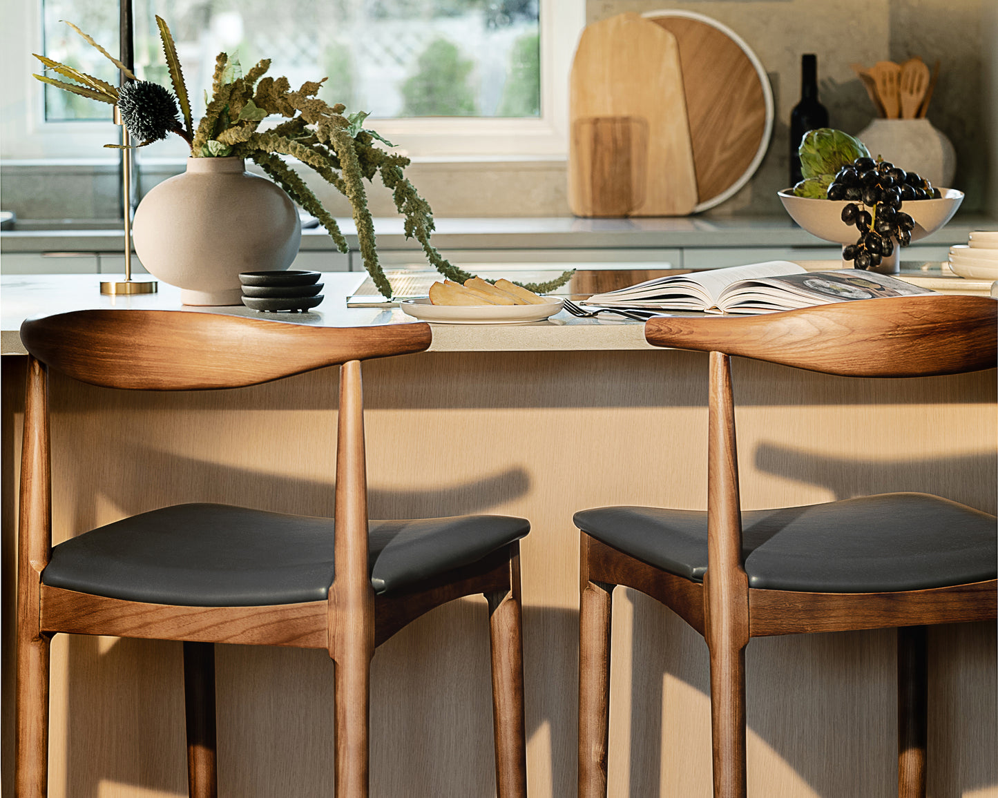 Elbow Counter Stool - Walnut - Trento Black