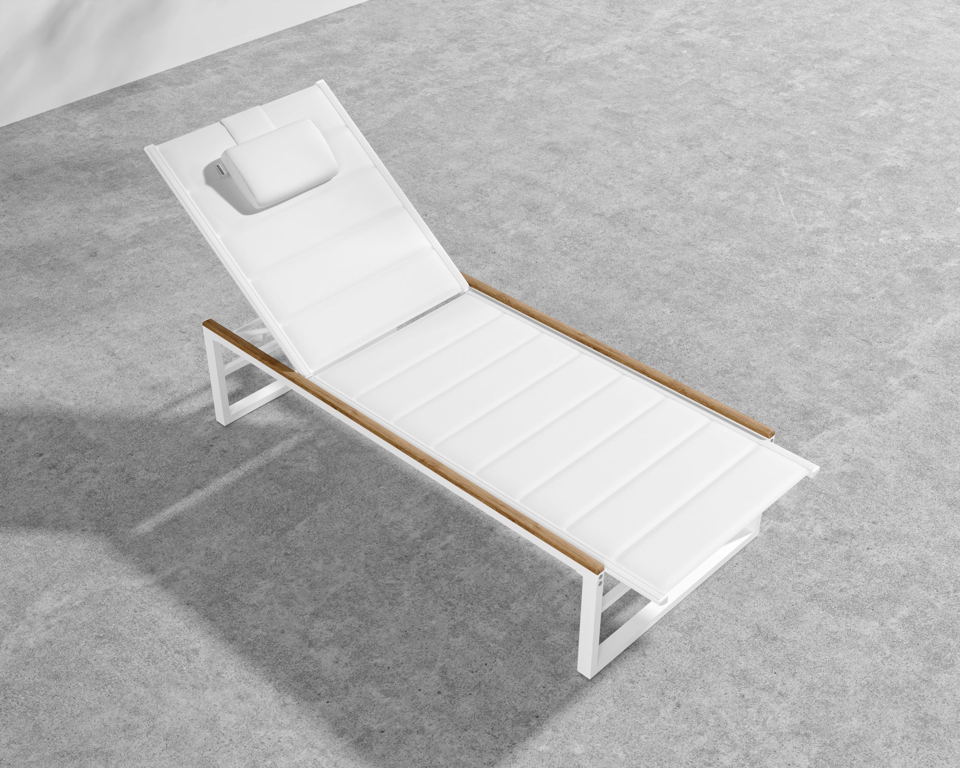 Linnea Outdoor Lounger - White