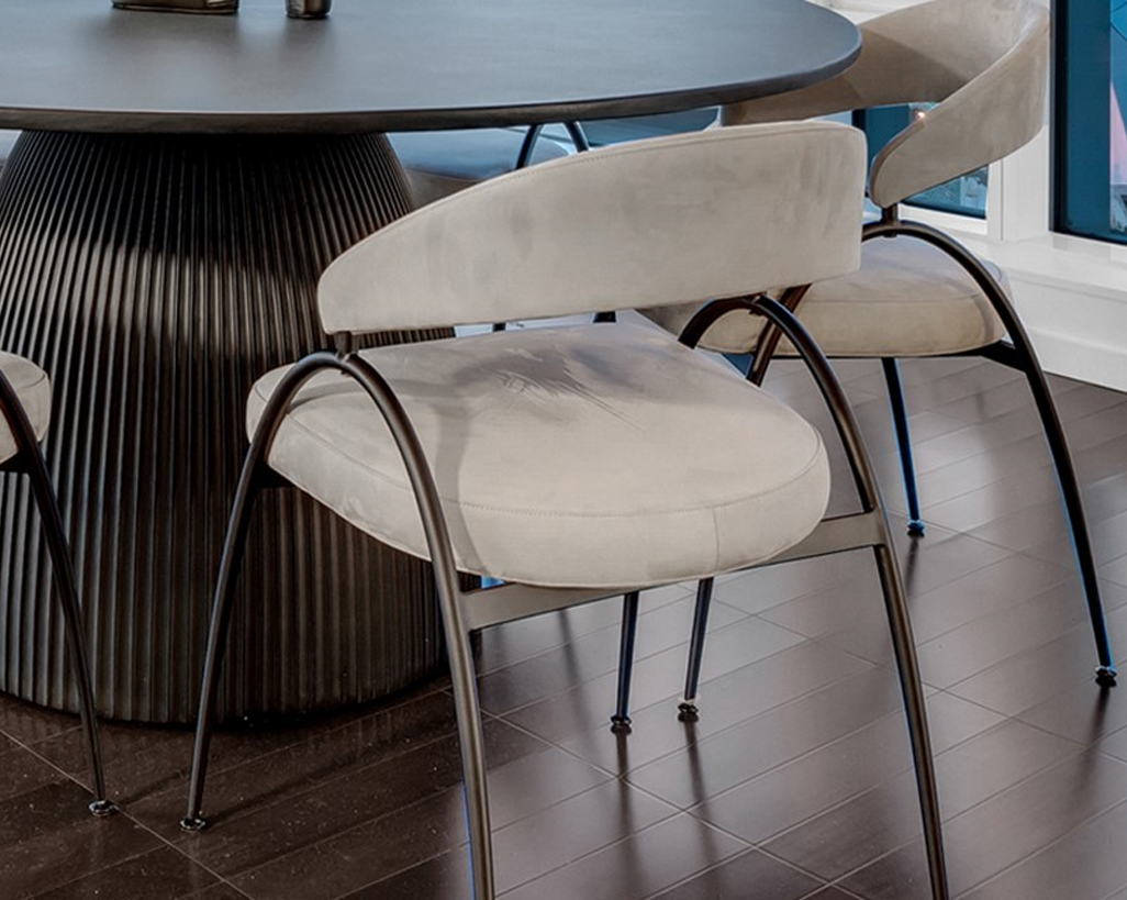 Uma Dining Chair