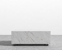 Liza Coffee Table Grande – Carrara – 40 x 40