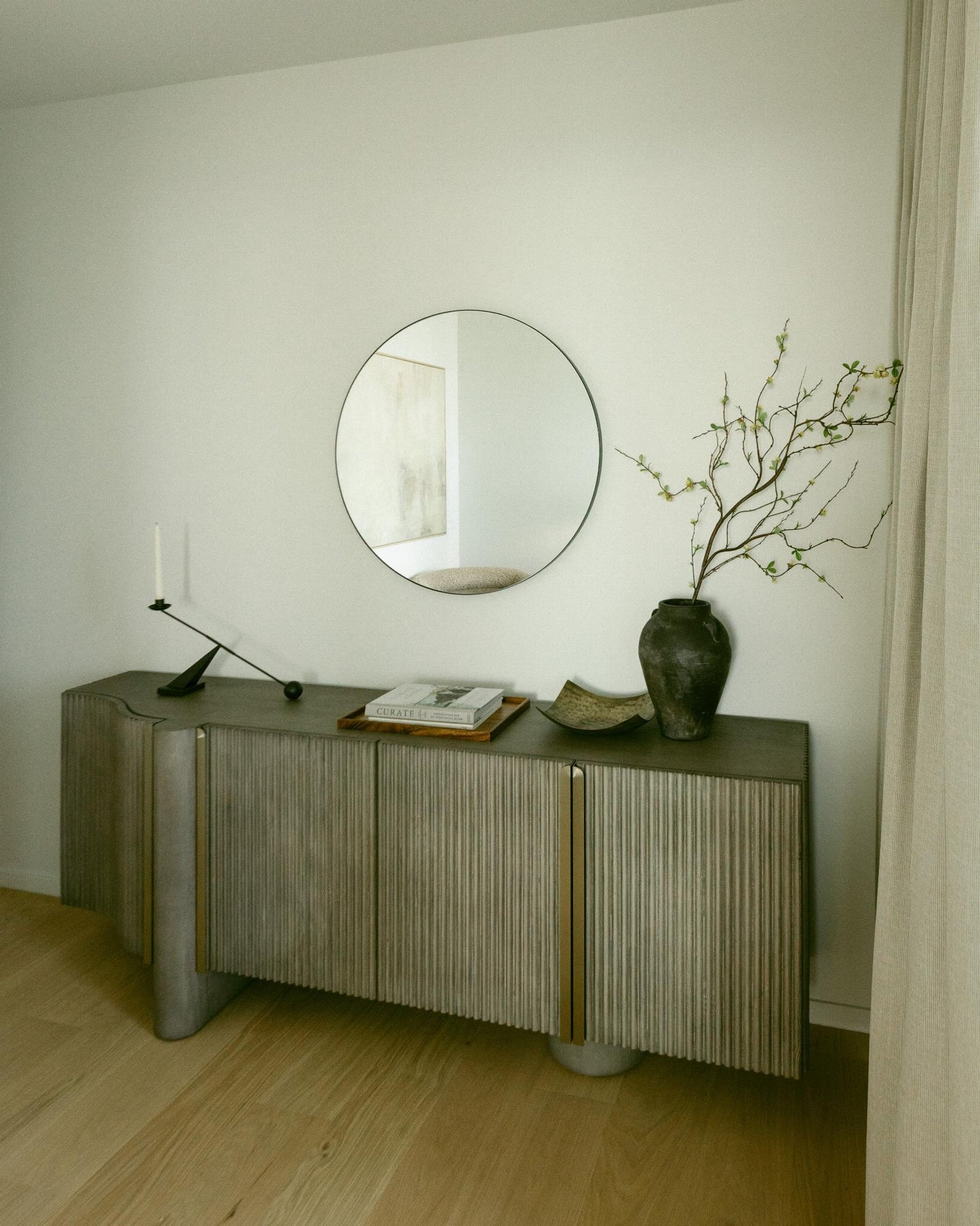Mila Mirror