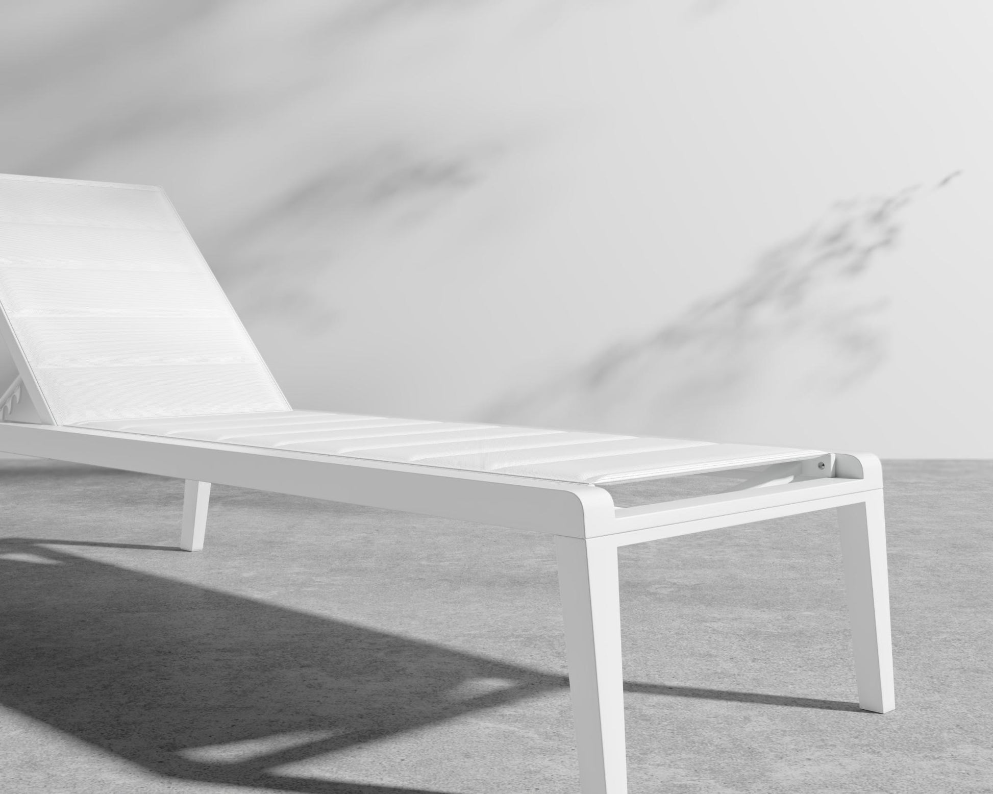 Preston Outdoor Lounger - White