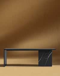 Gia Desk