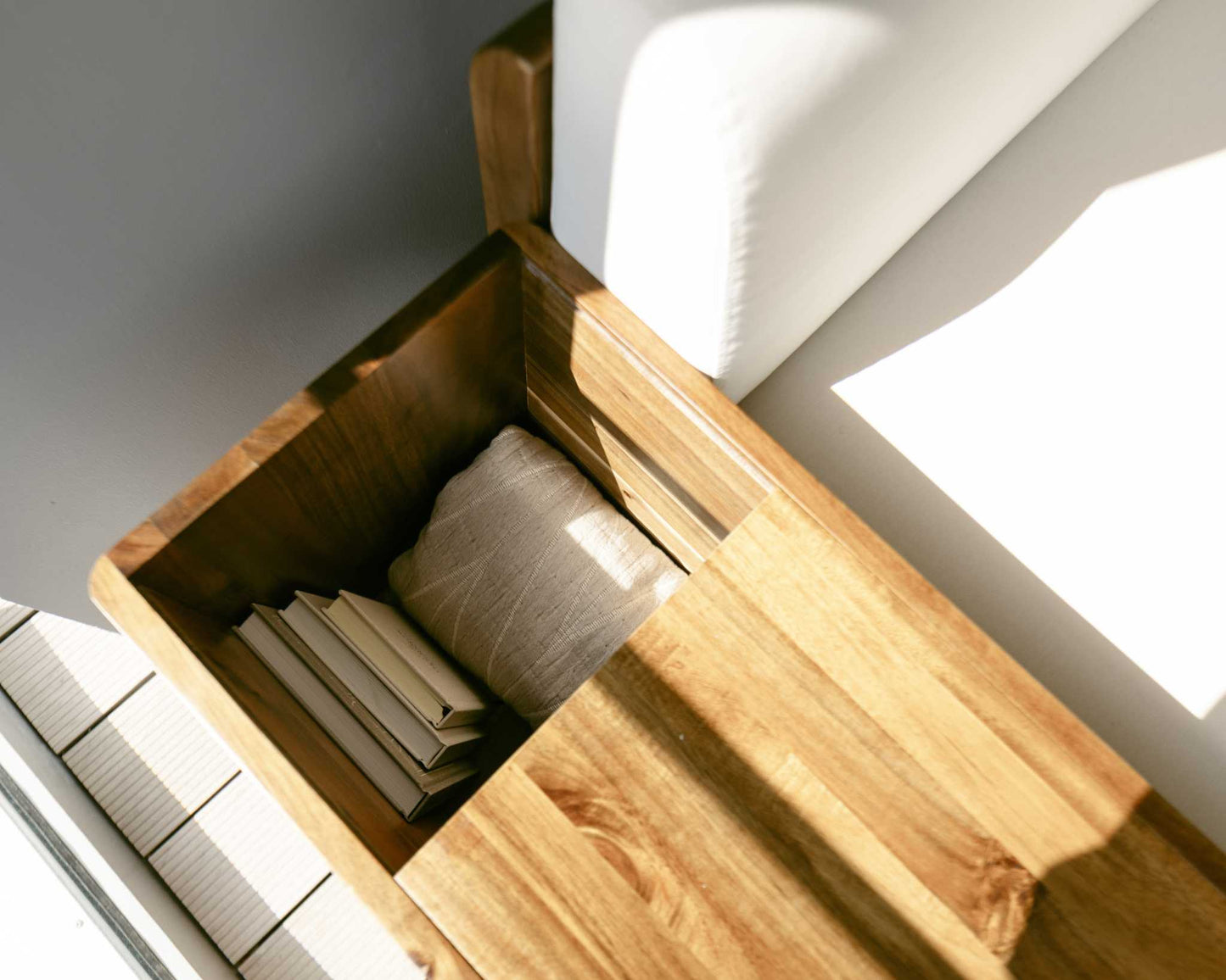 Bora Outdoor Side Table