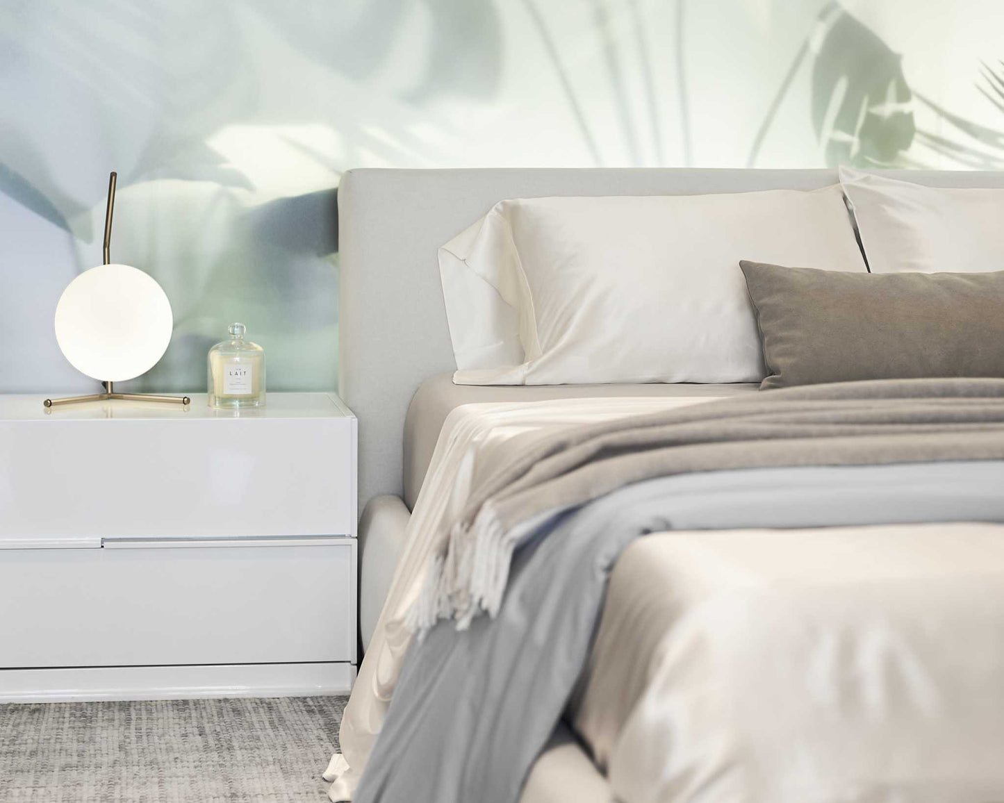 Iris Table Lamp - Low