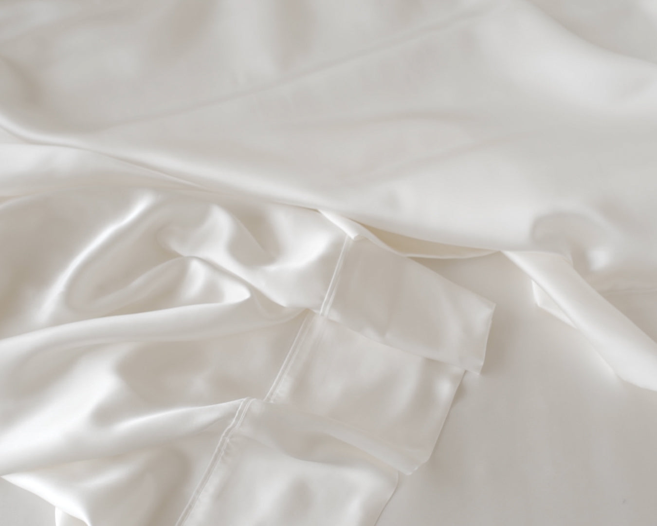 Mulberry Charmeuse Silk Pillowcase - Ivory