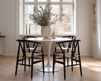 Tulip Table Round - Carrara