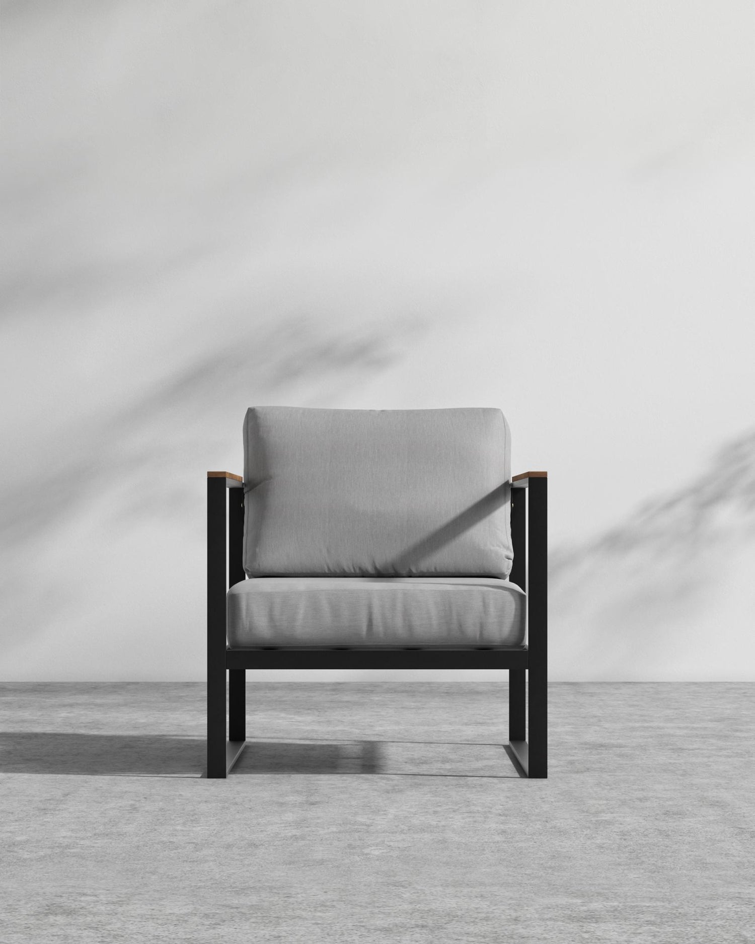 Louis Outdoor Armchair