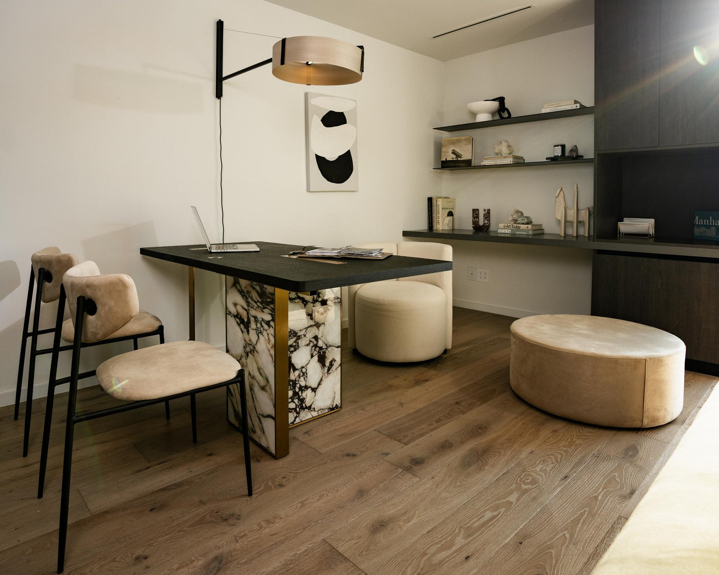Nova Lounge Chair