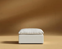 Nuvo_Ottoman_Modern_Felt - Alesund