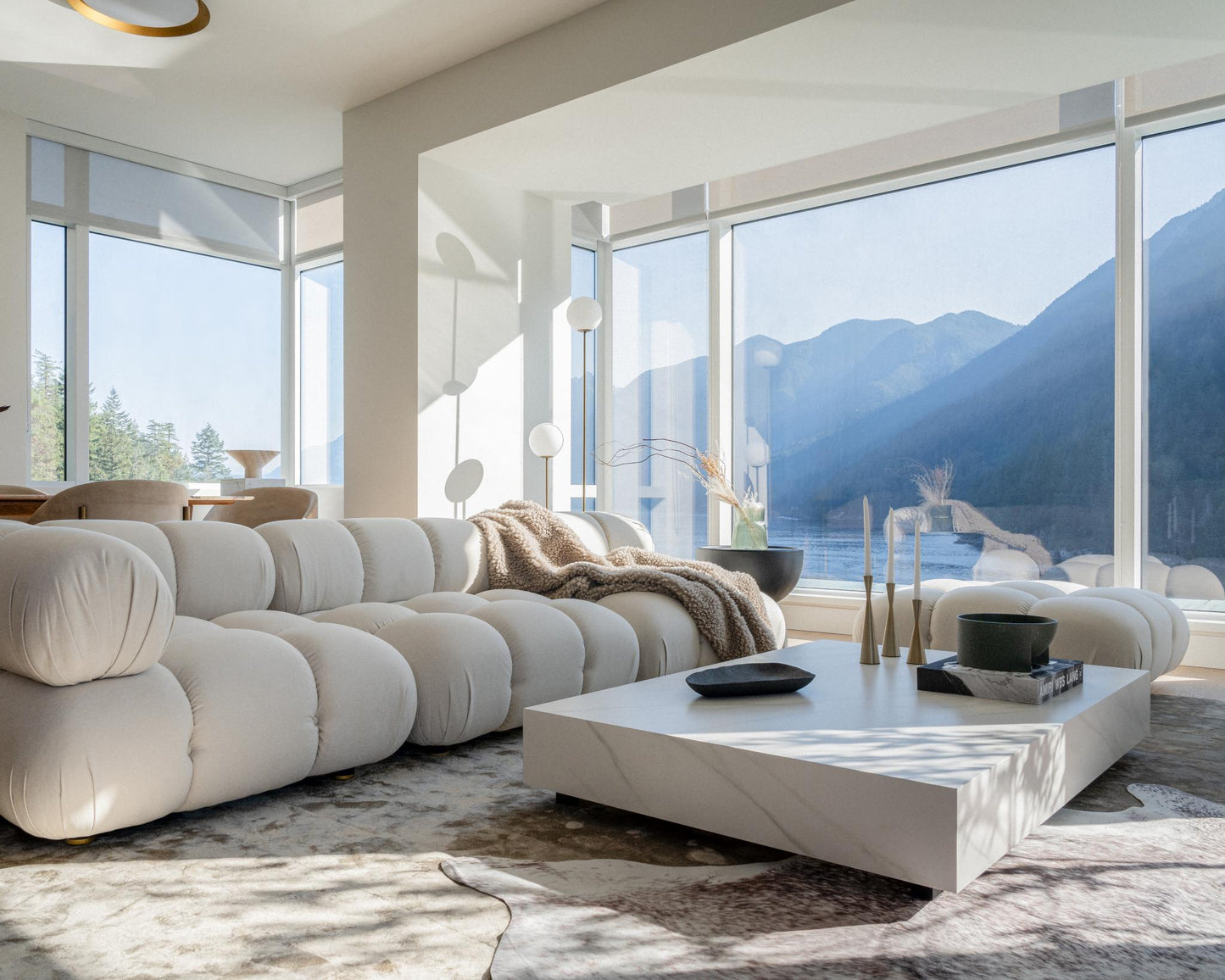 Uma Floor Lamp
