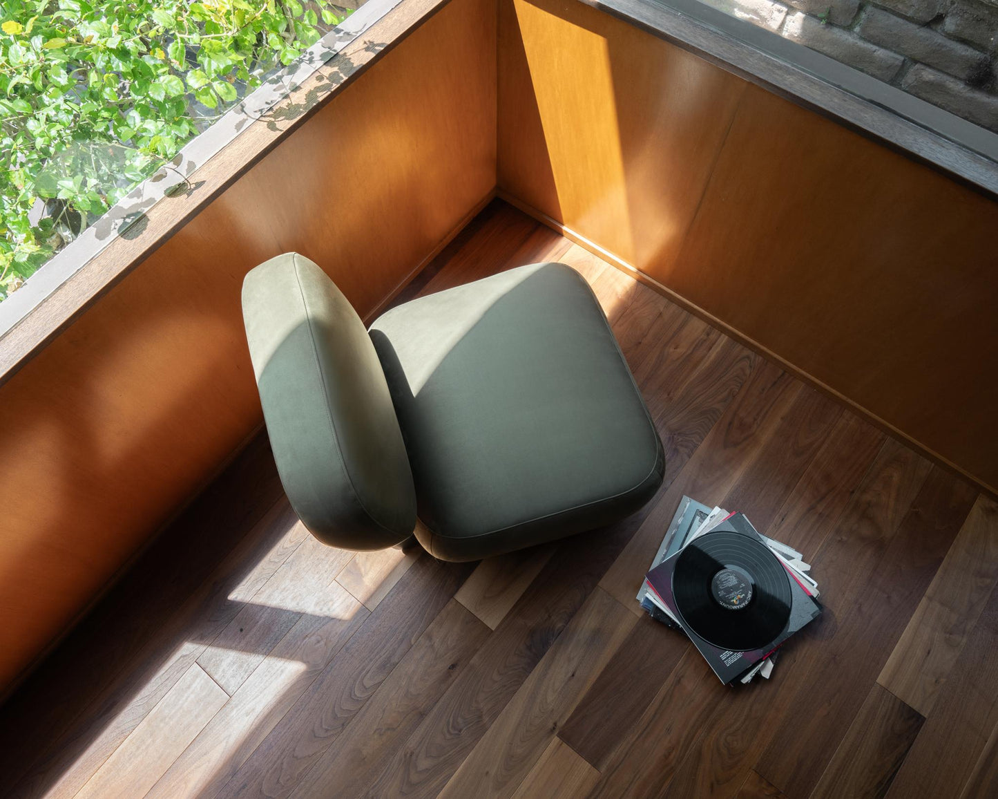 Toro lounge chair in sage