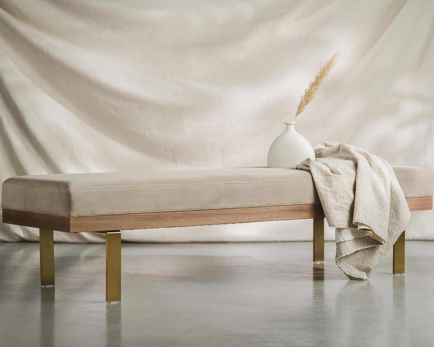 Maria Bench in Taupe